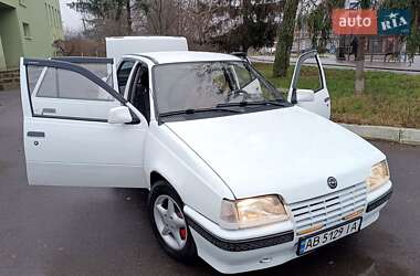 Седан Opel Kadett 1988 в Вінниці
