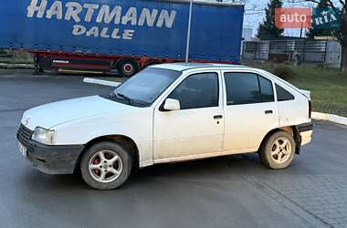 Хэтчбек Opel Kadett 1987 в Львове