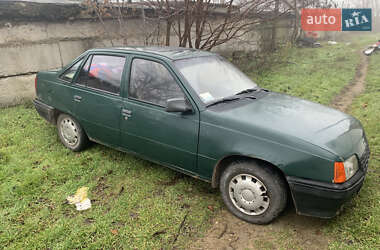 Седан Opel Kadett 1987 в Білгороді-Дністровському