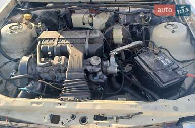 Хэтчбек Opel Kadett 1983 в Монастыриске