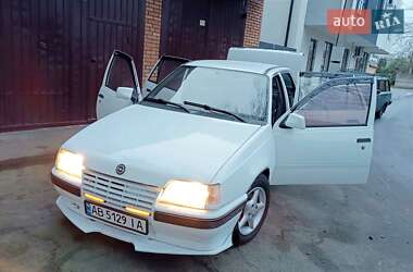 Седан Opel Kadett 1988 в Вінниці