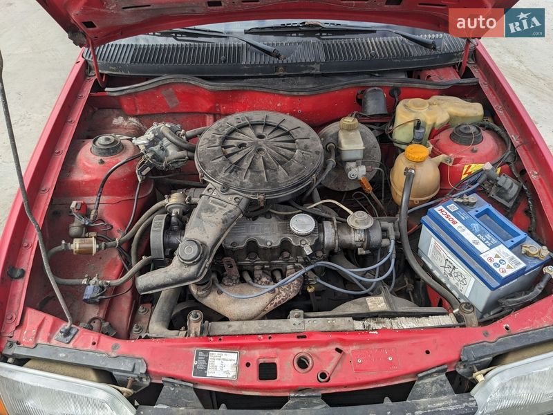 Седан Opel Kadett 1988 в Кременчуці