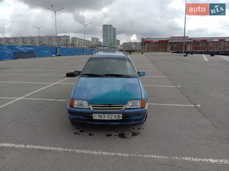 Універсал Opel Kadett 1985 в Харкові