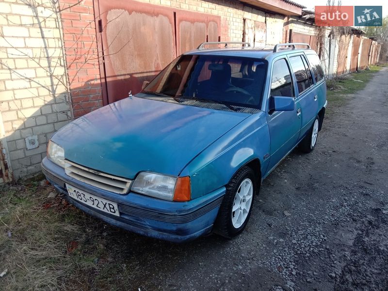 Універсал Opel Kadett 1985 в Харкові