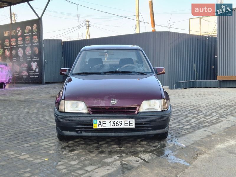 Седан Opel Kadett 1990 в Днепре фото 6 Седан Opel Kadett 1990 в Днепре