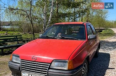 Хэтчбек Opel Kadett 1987 в Львове