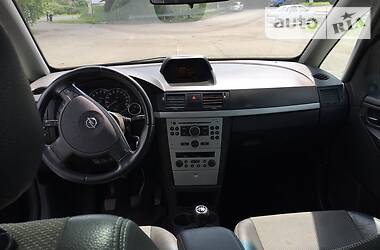 Хэтчбек Opel Meriva 2009 в 