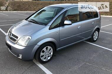 Хетчбек Opel Meriva 2004 в 