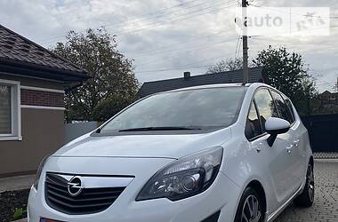 Минивэн Opel Meriva 2012 в 