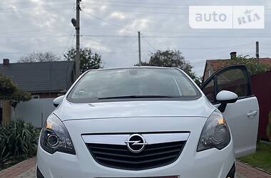 Минивэн Opel Meriva 2012 в 