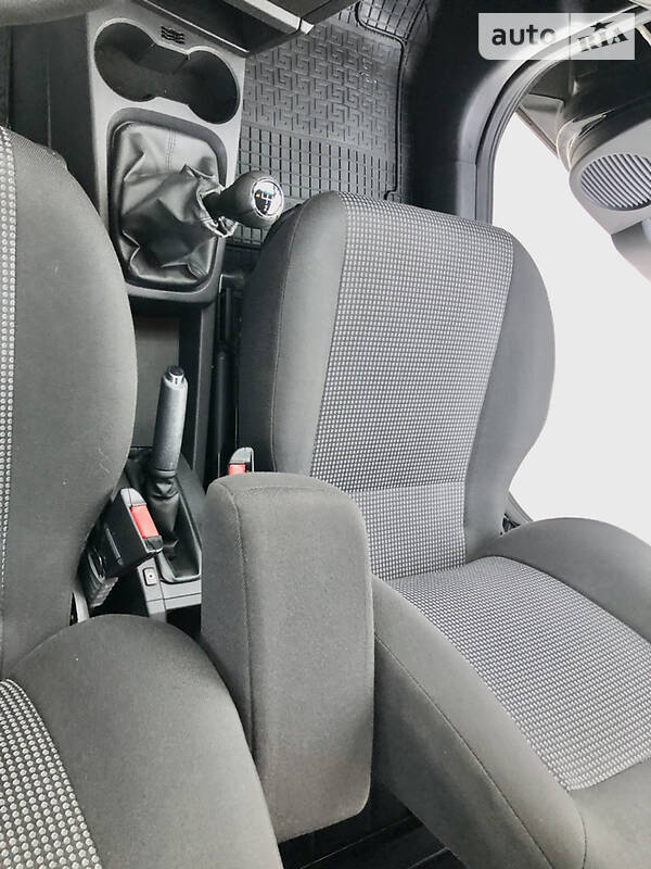 Хэтчбек Opel Meriva 2008 в Харькове