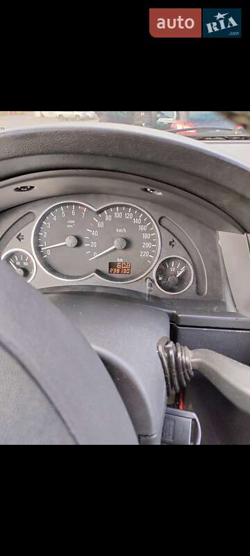 Микровэн Opel Meriva 2003 в Луцке