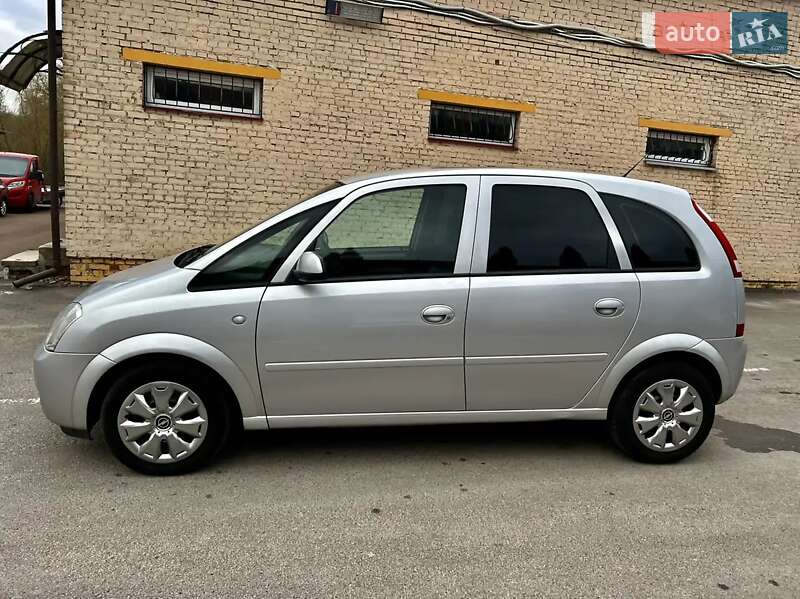 Микровэн Opel Meriva 2005 в Нововолынске