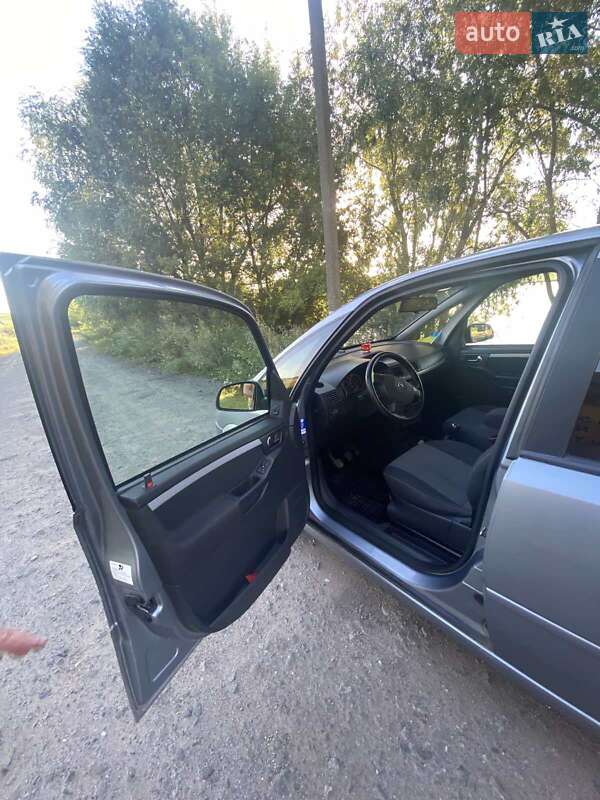 Микровэн Opel Meriva 2006 в Староконстантинове