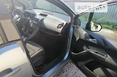 Мікровен Opel Meriva 2010 в 