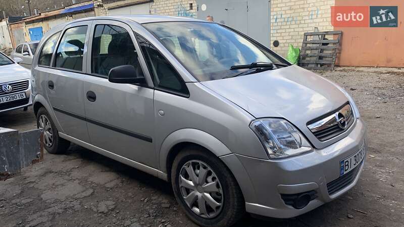 Мікровен Opel Meriva 2010 в Полтаві