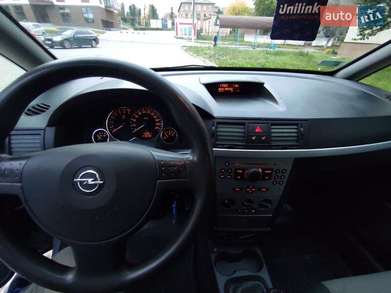 Мікровен Opel Meriva 2005 в Нововолинську