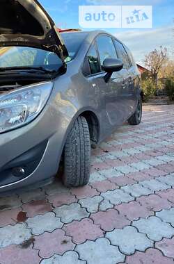 Микровэн Opel Meriva 2012 в Сокирянах