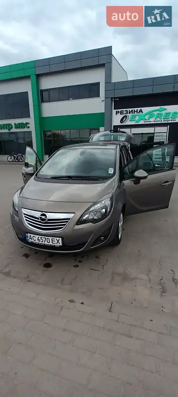 Opel Meriva 2011