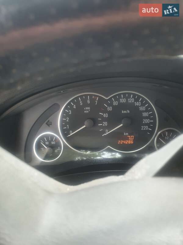 Микровэн Opel Meriva 2004 в Черкассах