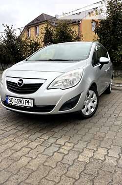 Микровэн Opel Meriva 2013 в Городке