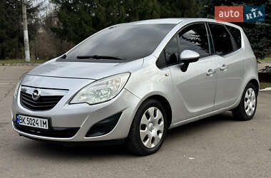 Микровэн Opel Meriva 2010 в Ровно