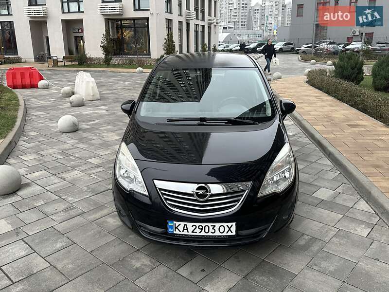 Микровэн Opel Meriva 2011 в Киеве