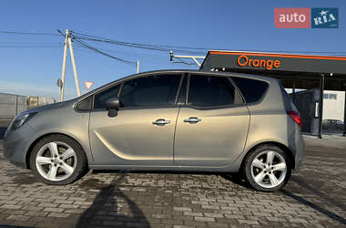 Мікровен Opel Meriva 2010 в Пустомитах