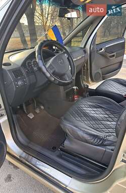 Микровэн Opel Meriva 2009 в Хмельнике