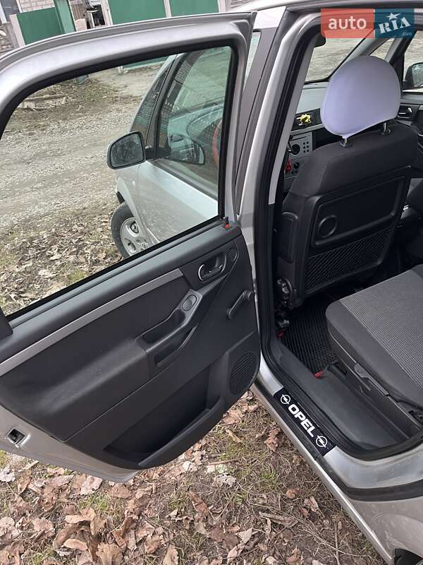 Микровэн Opel Meriva 2004 в Кропивницком