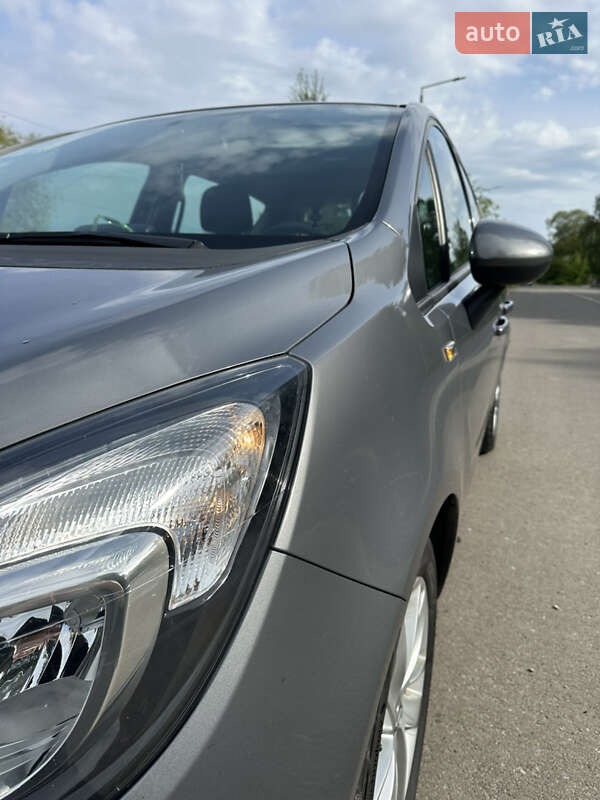 Мікровен Opel Meriva 2015 в Бурштині