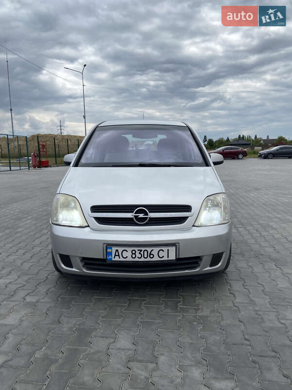 Opel Meriva 2004
