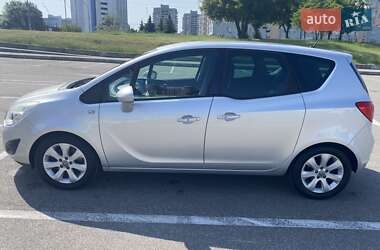 Микровэн Opel Meriva 2010 в Киеве