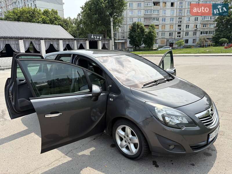 Opel Meriva 2011