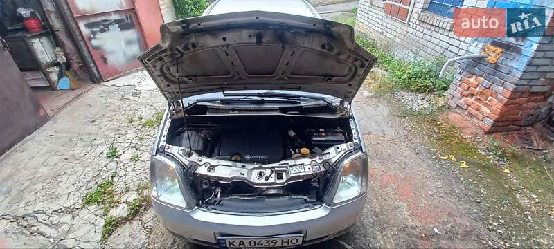 Микровэн Opel Meriva 2004 в Киеве