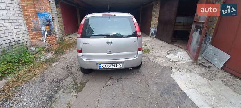 Микровэн Opel Meriva 2004 в Киеве