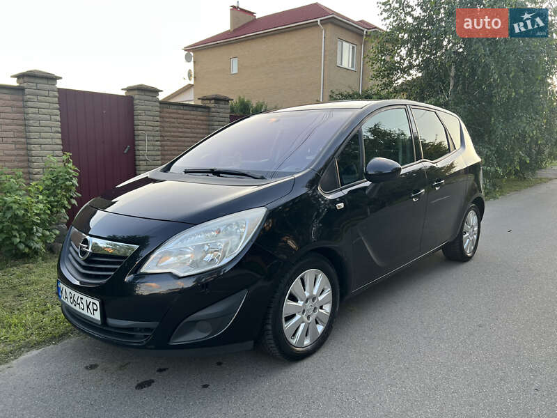 Opel Meriva 2010