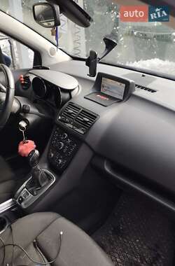 Микровэн Opel Meriva 2013 в 