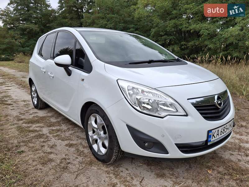 Микровэн Opel Meriva 2011 в Киеве
