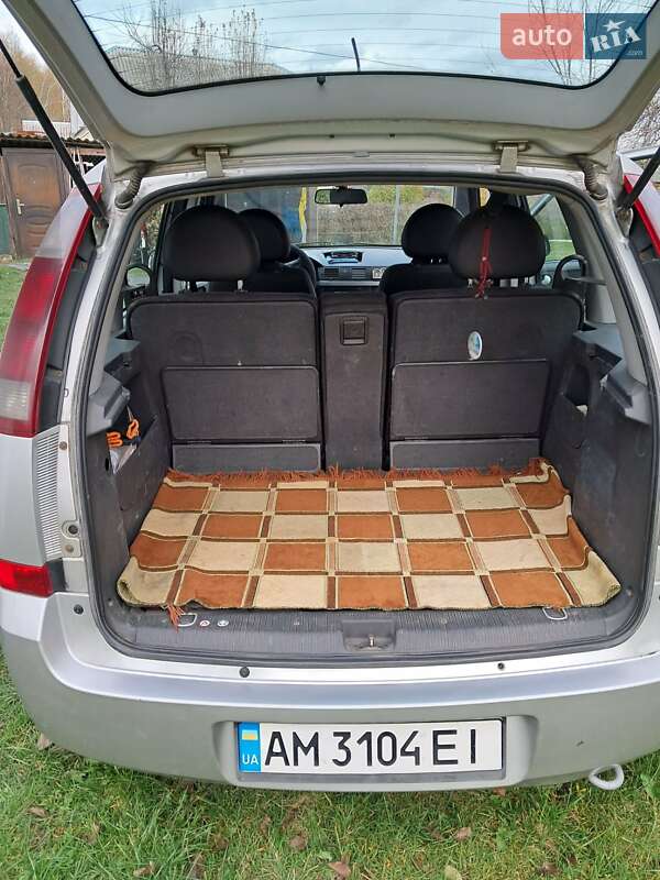 Микровэн Opel Meriva 2005 в Коростене