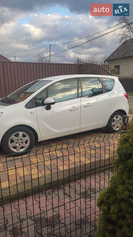 Микровэн Opel Meriva 2011 в Тячеве фото 3 Микровэн Opel Meriva 2011 в Тячеве