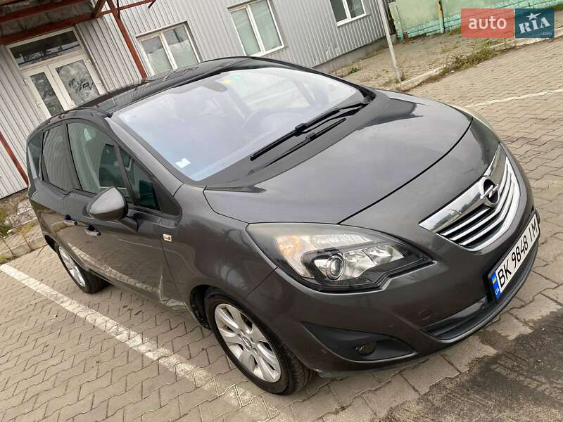 Микровэн Opel Meriva 2012 в Сарнах фото Микровэн Opel Meriva 2012 в Сарнах