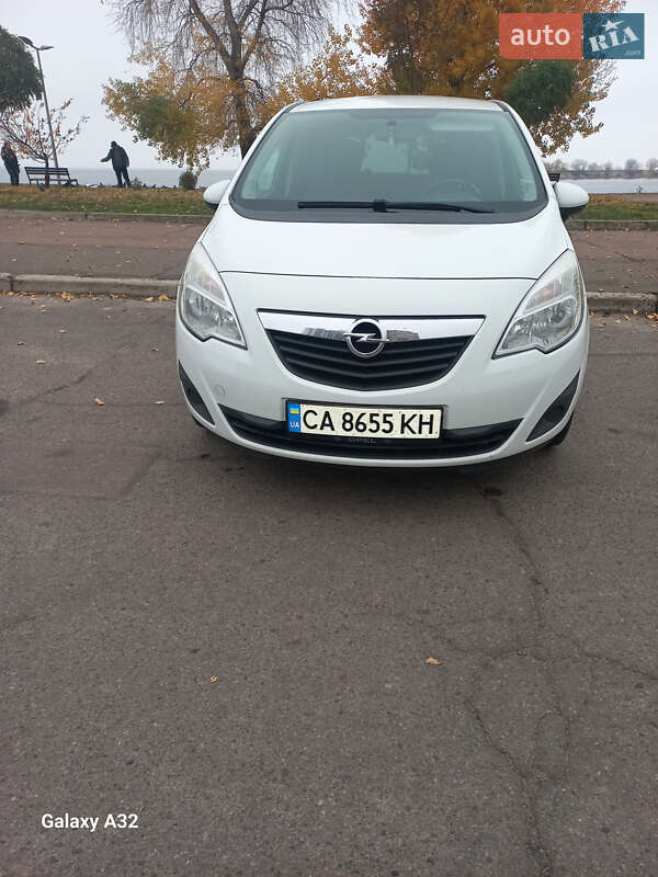 Микровэн Opel Meriva 2010 в Черкассах