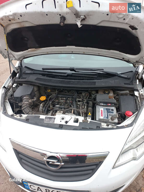 Микровэн Opel Meriva 2010 в Черкассах