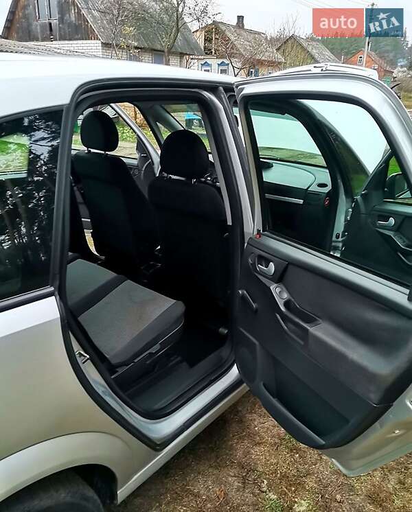 Микровэн Opel Meriva 2003 в Харькове