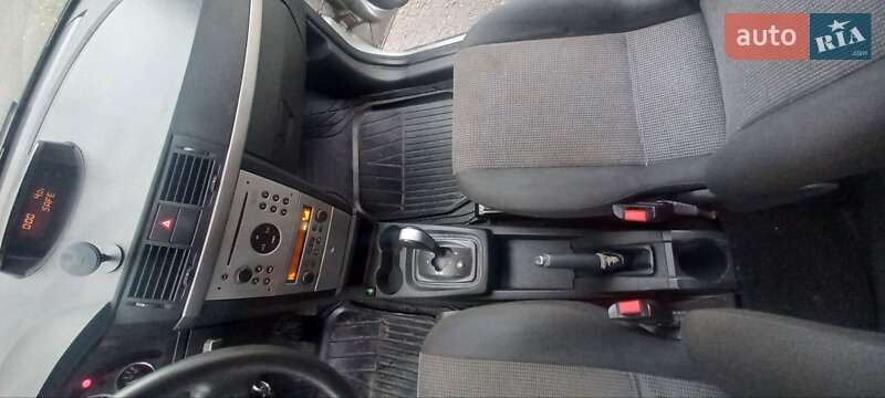 Микровэн Opel Meriva 2004 в Киеве