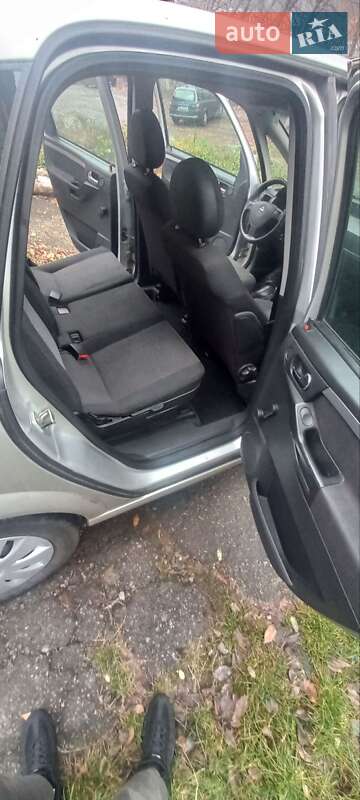 Микровэн Opel Meriva 2004 в Киеве