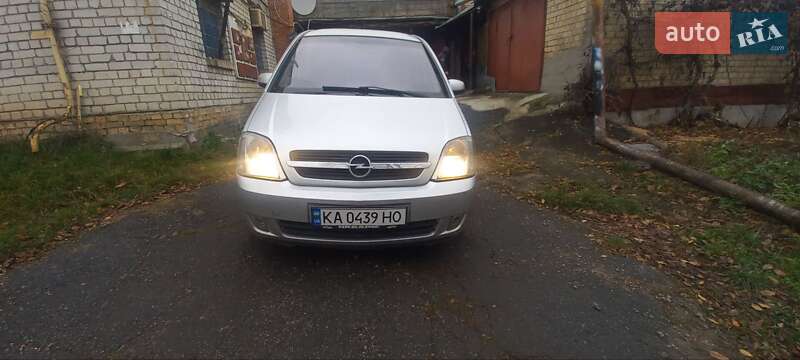 Микровэн Opel Meriva 2004 в Киеве