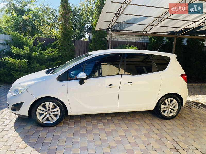 Микровэн Opel Meriva 2013 в Харькове