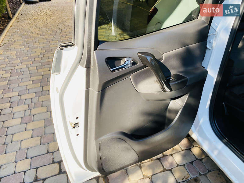 Микровэн Opel Meriva 2013 в Харькове